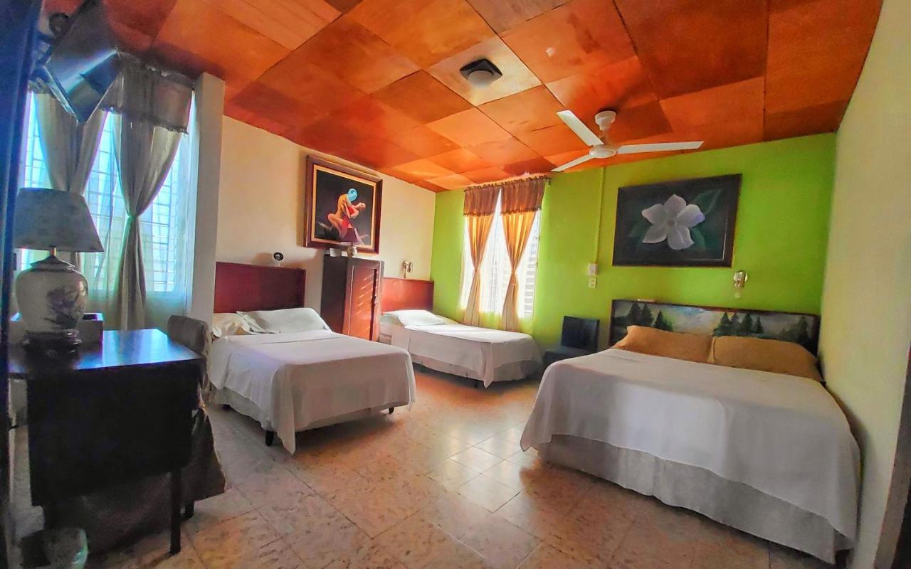 Hotel Oasis Σαν Σαλβαντόρ Εξωτερικό φωτογραφία
