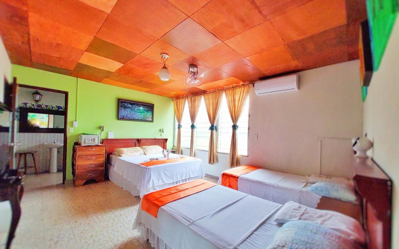 Hotel Oasis Σαν Σαλβαντόρ Εξωτερικό φωτογραφία
