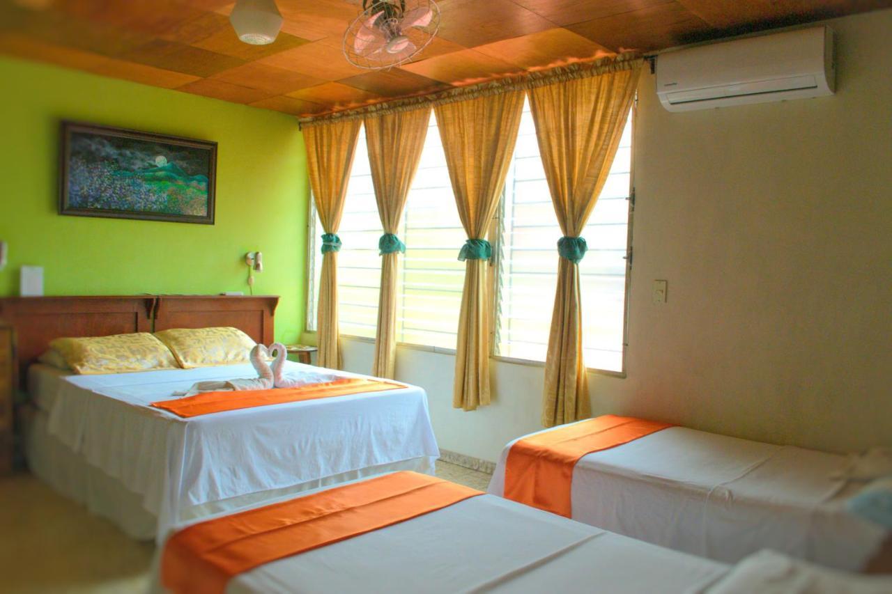 Hotel Oasis Σαν Σαλβαντόρ Εξωτερικό φωτογραφία