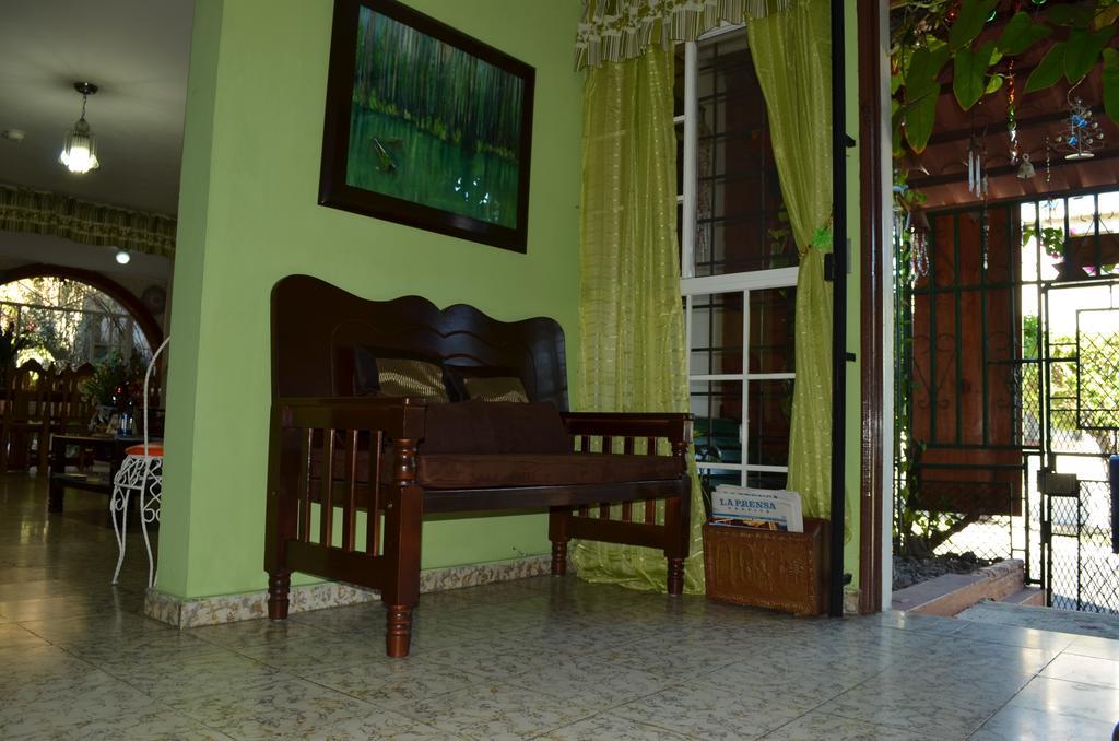 Hotel Oasis Σαν Σαλβαντόρ Εξωτερικό φωτογραφία