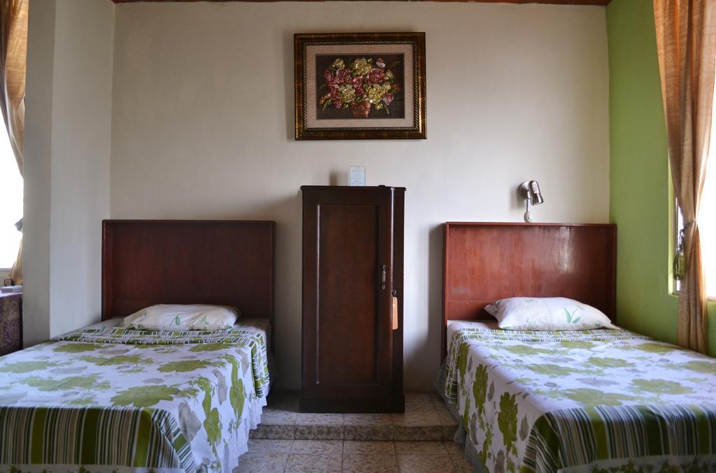 Hotel Oasis Σαν Σαλβαντόρ Δωμάτιο φωτογραφία